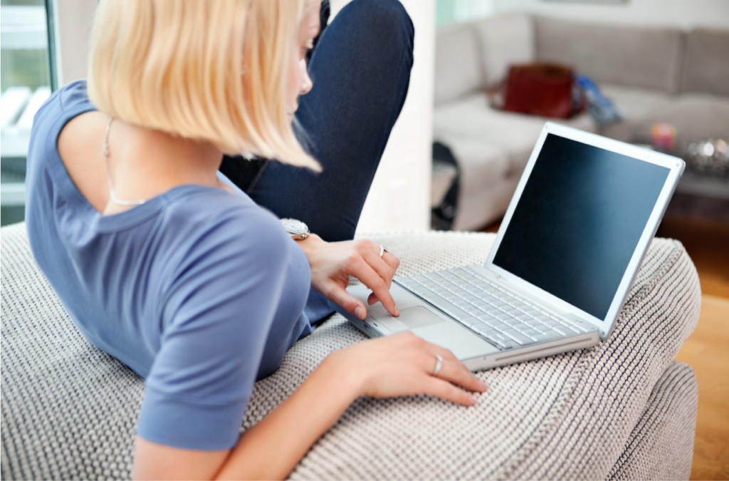 Fev2014: Portugueses estiveram 108 milhões de horas online