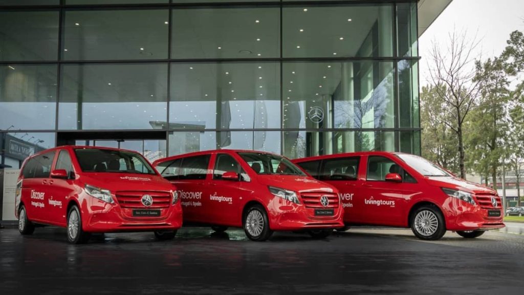 Living Tours reforça frota Mercedes-Benz em Lisboa com Soc. Com. C. Santos